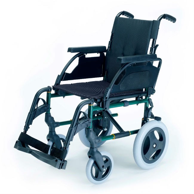 silla de ruedas de acero no autopropulsable breezy premiun.jpg